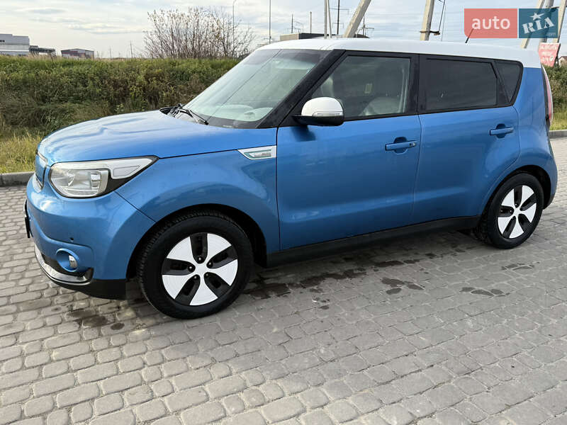 Внедорожник / Кроссовер Kia Soul 2014 в Львове