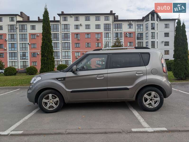 Внедорожник / Кроссовер Kia Soul 2008 в Здолбунове