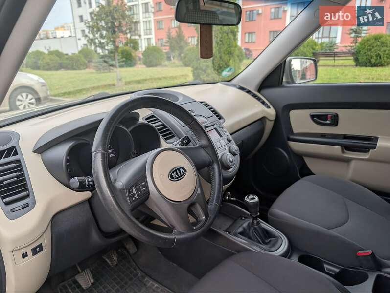 Внедорожник / Кроссовер Kia Soul 2008 в Здолбунове