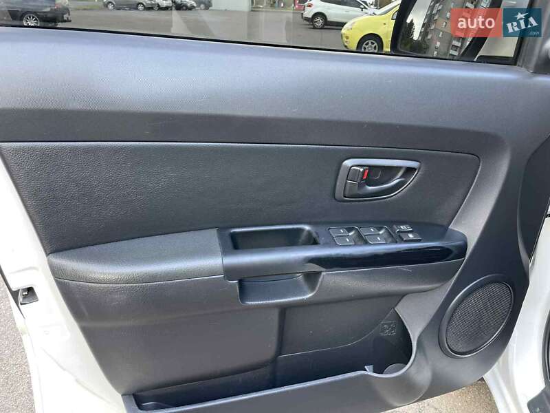Внедорожник / Кроссовер Kia Soul 2013 в Черкассах фото 18 Внедорожник / Кроссовер Kia Soul 2013 в Черкассах