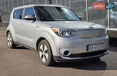Внедорожник / Кроссовер Kia Soul 2017 в Киеве