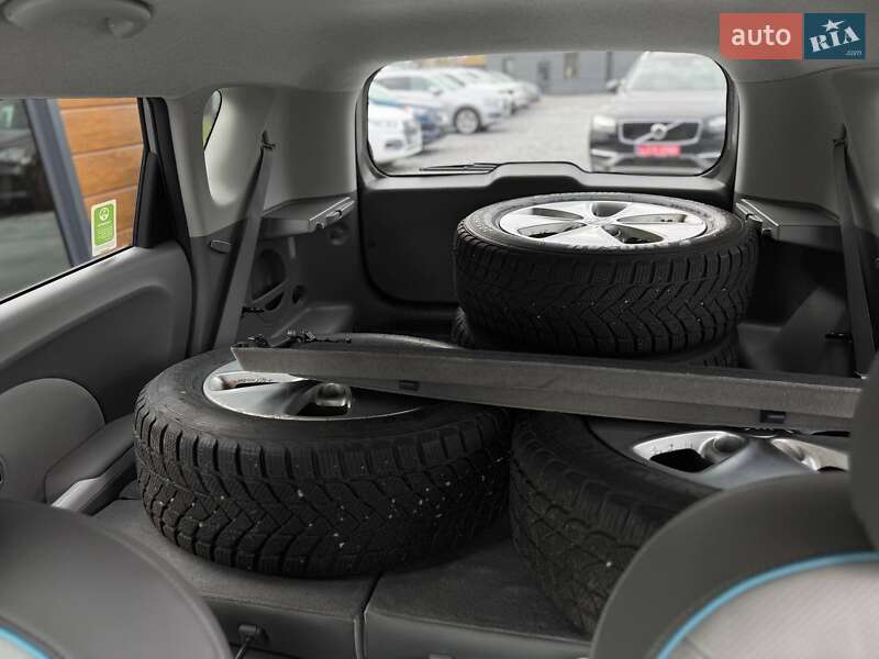 Внедорожник / Кроссовер Kia Soul 2015 в Ровно фото 47 Внедорожник / Кроссовер Kia Soul 2015 в Ровно