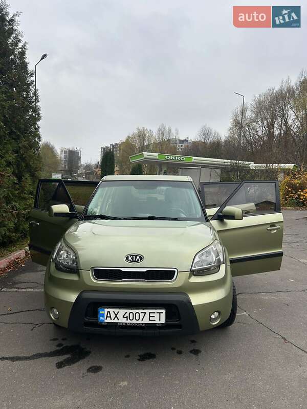 Внедорожник / Кроссовер Kia Soul 2011 в Хмельницком