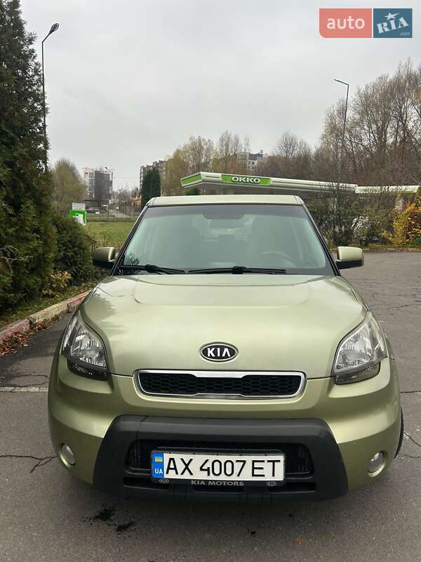 Внедорожник / Кроссовер Kia Soul 2011 в Хмельницком