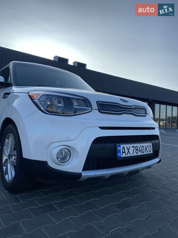 Внедорожник / Кроссовер Kia Soul 2016 в Вознесенске фото 17 Внедорожник / Кроссовер Kia Soul 2016 в Вознесенске