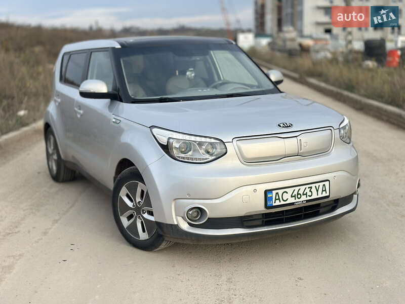 Внедорожник / Кроссовер Kia Soul 2017 в Ровно