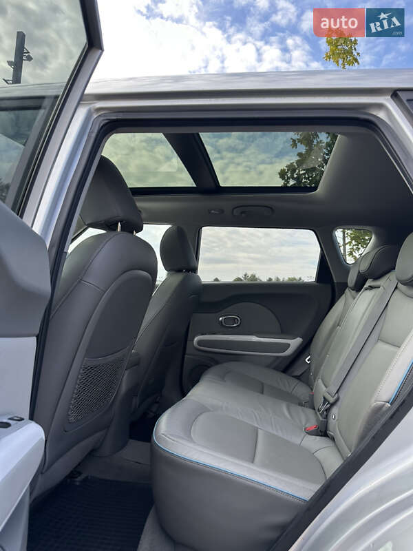 Внедорожник / Кроссовер Kia Soul 2017 в Ровно