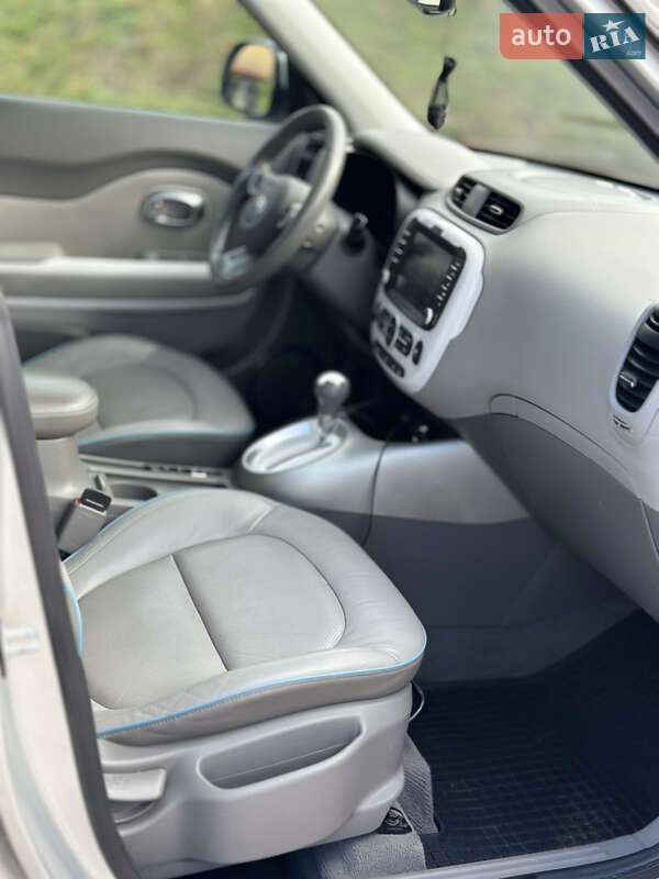 Внедорожник / Кроссовер Kia Soul 2017 в Ровно