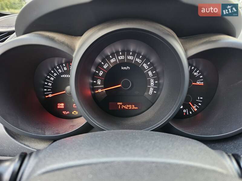 Позашляховик / Кросовер Kia Soul 2011 в Полтаві фото 7 Позашляховик / Кросовер Kia Soul 2011 в Полтаві