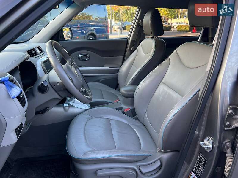 Внедорожник / Кроссовер Kia Soul 2015 в Киеве