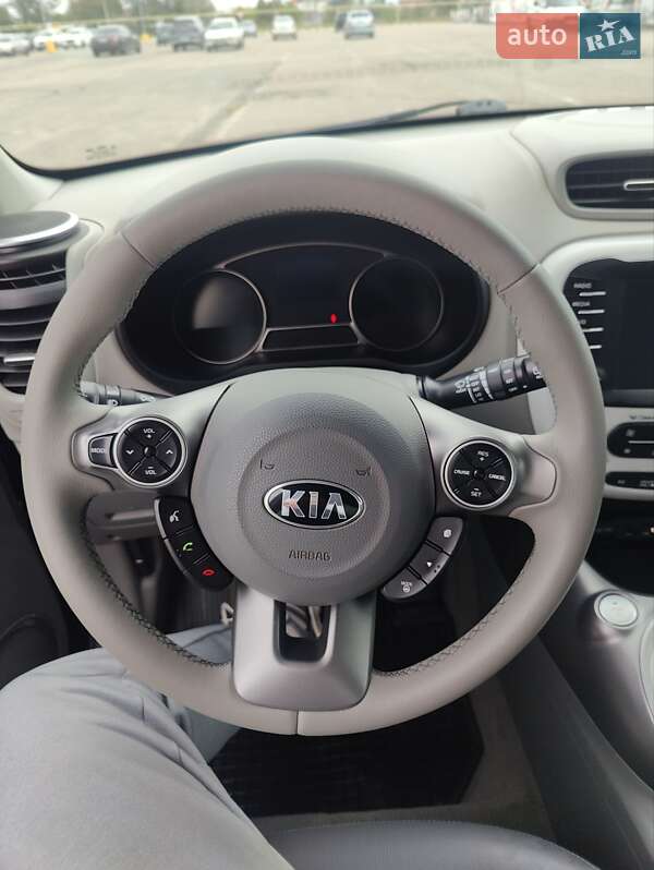 Внедорожник / Кроссовер Kia Soul 2016 в Одессе фото 18 Внедорожник / Кроссовер Kia Soul 2016 в Одессе