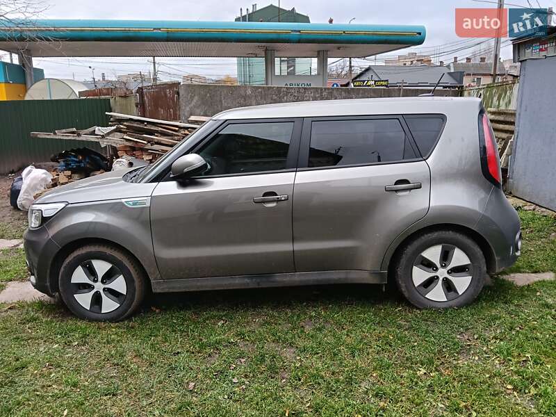 Внедорожник / Кроссовер Kia Soul 2016 в Ровно фото 4 Внедорожник / Кроссовер Kia Soul 2016 в Ровно