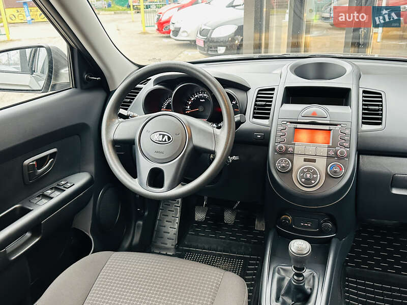Позашляховик / Кросовер Kia Soul 2011 в Харкові