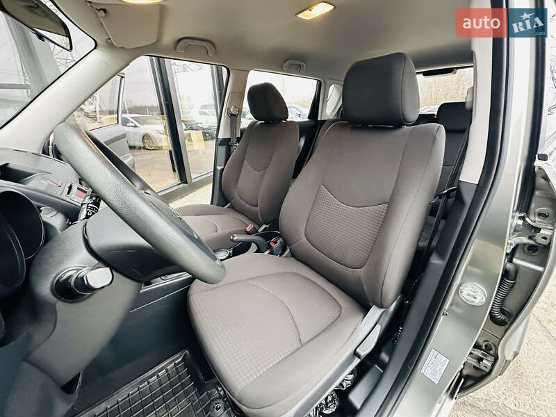 Позашляховик / Кросовер Kia Soul 2011 в Харкові