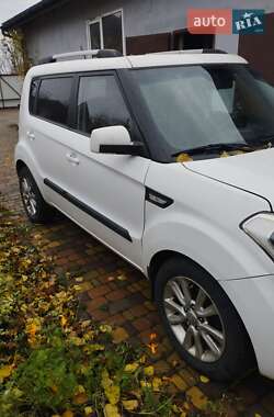 Внедорожник / Кроссовер Kia Soul 2011 в Обухове