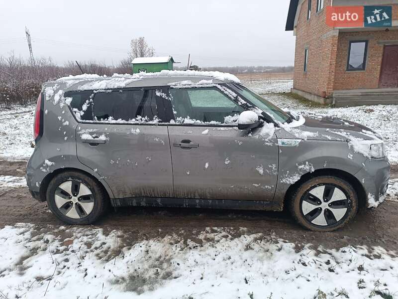 Внедорожник / Кроссовер Kia Soul 2016 в Луцке