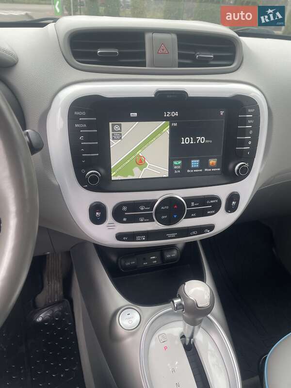 Внедорожник / Кроссовер Kia Soul 2017 в Житомире