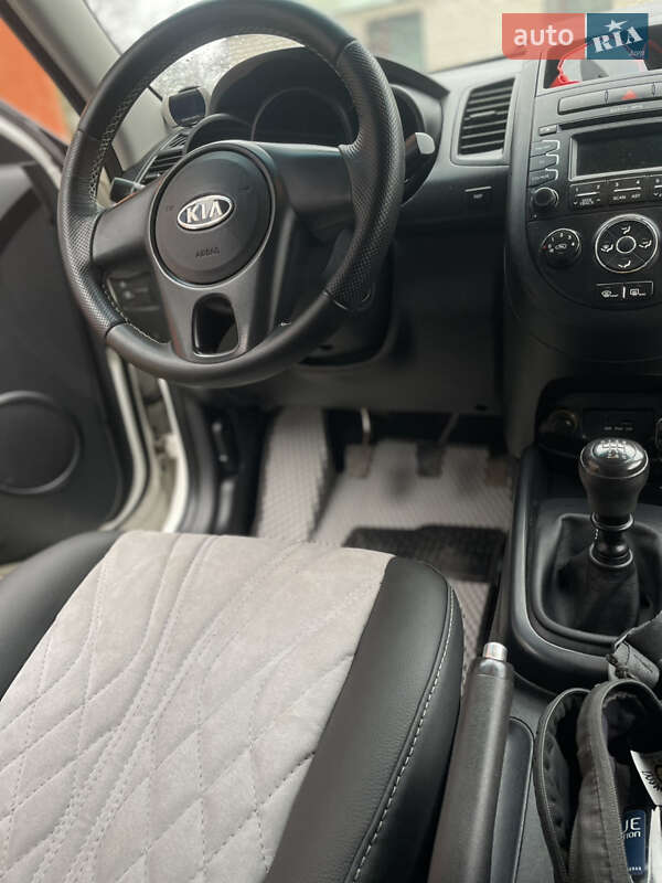 Позашляховик / Кросовер Kia Soul 2012 в Любарі фото 10 Позашляховик / Кросовер Kia Soul 2012 в Любарі