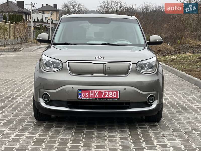 Позашляховик / Кросовер Kia Soul 2016 в Рівному