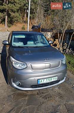 Внедорожник / Кроссовер Kia Soul 2015 в Яремче