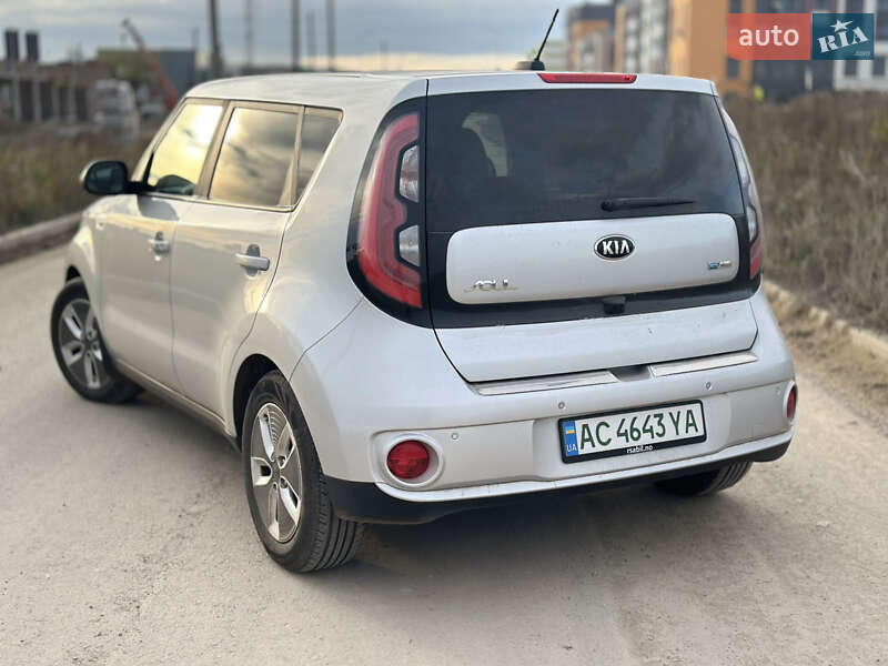 Позашляховик / Кросовер Kia Soul 2017 в Рівному фото 53 Позашляховик / Кросовер Kia Soul 2017 в Рівному