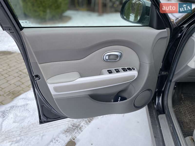 Позашляховик / Кросовер Kia Soul 2015 в Києві