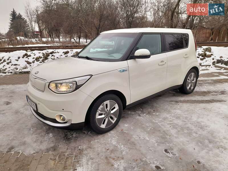 Позашляховик / Кросовер Kia Soul 2017 в Тлумачі фото 6 Позашляховик / Кросовер Kia Soul 2017 в Тлумачі