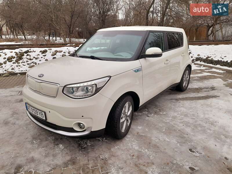 Позашляховик / Кросовер Kia Soul 2017 в Тлумачі фото 13 Позашляховик / Кросовер Kia Soul 2017 в Тлумачі