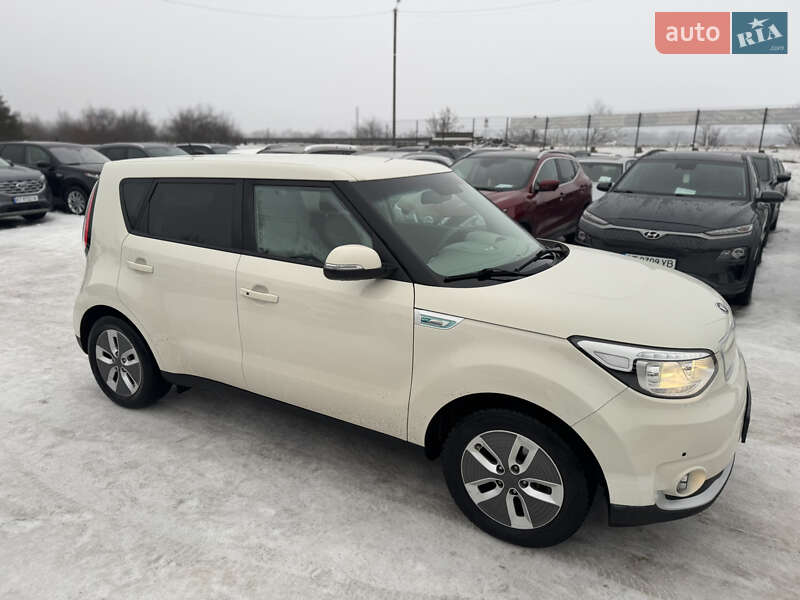 Внедорожник / Кроссовер Kia Soul 2017 в Ивано-Франковске фото 15 Внедорожник / Кроссовер Kia Soul 2017 в Ивано-Франковске