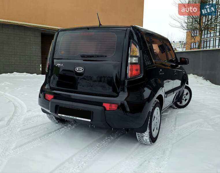 Внедорожник / Кроссовер Kia Soul 2011 в Ивано-Франковске
