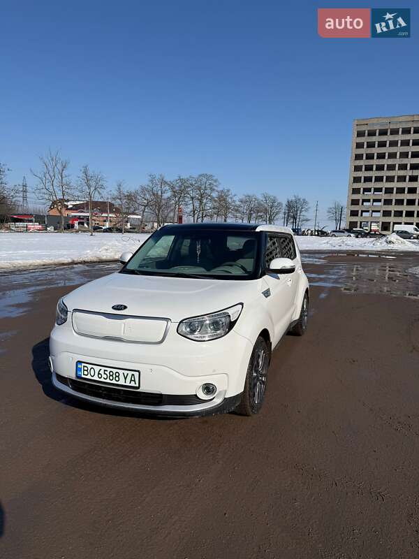 Внедорожник / Кроссовер Kia Soul 2018 в Тернополе фото Внедорожник / Кроссовер Kia Soul 2018 в Тернополе