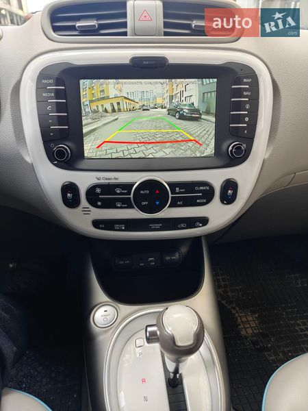 Внедорожник / Кроссовер Kia Soul 2015 в Ивано-Франковске