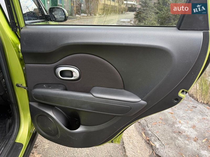 Внедорожник / Кроссовер Kia Soul 2015 в Киеве