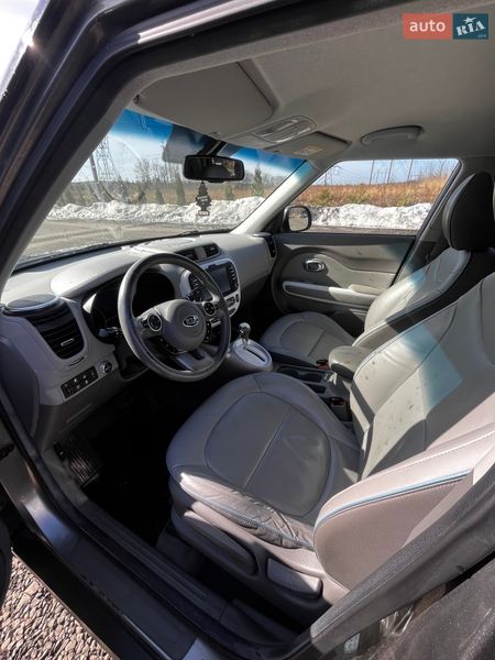 Внедорожник / Кроссовер Kia Soul 2015 в Ровно