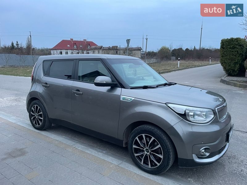 Внедорожник / Кроссовер Kia Soul 2015 в Львове