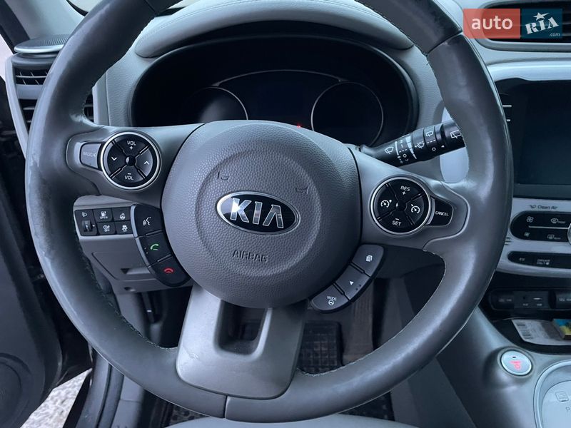 Внедорожник / Кроссовер Kia Soul 2015 в Львове
