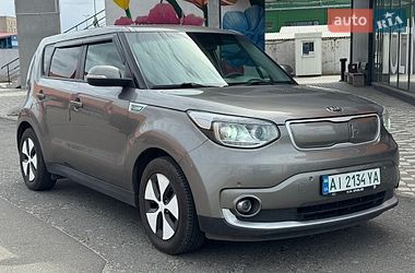 Позашляховик / Кросовер Kia Soul 2014 в Києві