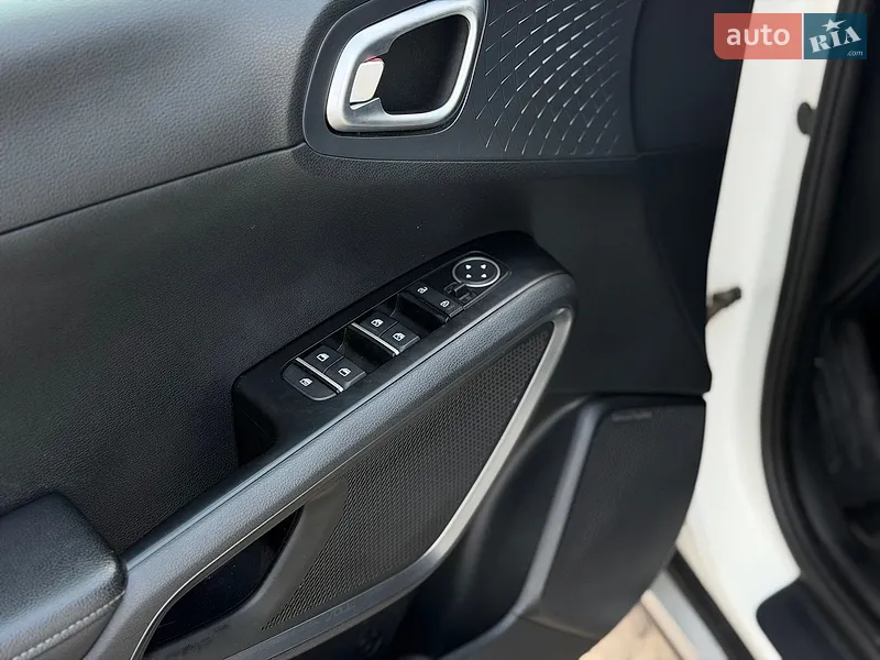 Kia Soul 2020 VIN KNDJ33A16M7013899 фото оголошення 18 з 72