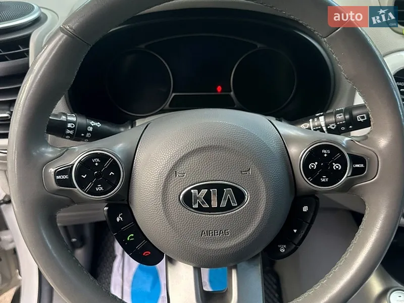 Kia Soul 2014 VIN KNAJX81EFF7001985 фото оголошення 11 з 41