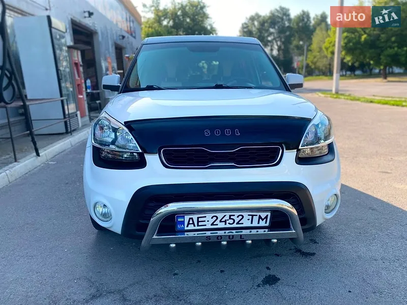 Kia Soul 2012 VIN KNAJT811AC7423788 фото оголошення 32 з 61