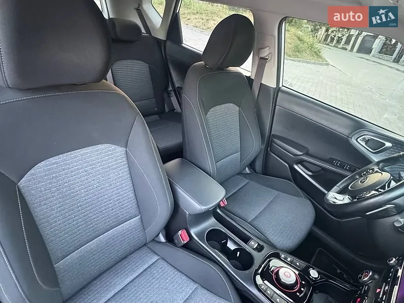 Kia Soul 2021 VIN KNAJ3811FM7022542 фото оголошення 19 з 60