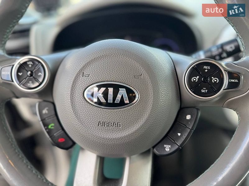 Позашляховик / Кросовер Kia Soul 2015 в Львові фото 8 Позашляховик / Кросовер Kia Soul 2015 в Львові