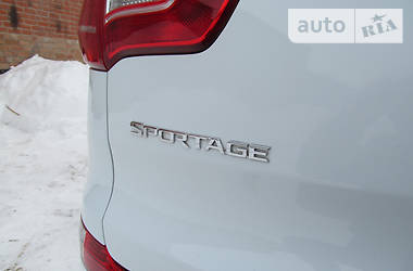 Внедорожник / Кроссовер Kia Sportage 2013 в Запорожье