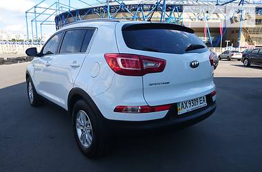 Внедорожник / Кроссовер Kia Sportage 2012 в Харькове