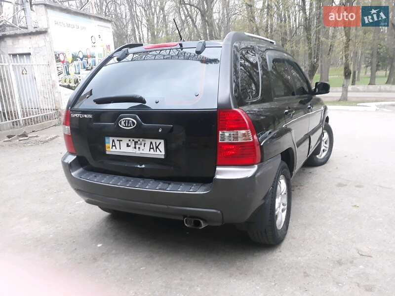 Внедорожник / Кроссовер Kia Sportage 2005 в Ивано-Франковске