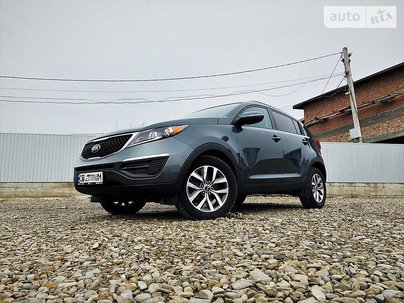Позашляховик / Кросовер Kia Sportage 2014 в Чернівцях