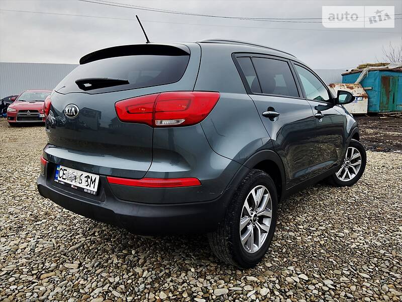 Позашляховик / Кросовер Kia Sportage 2014 в Чернівцях