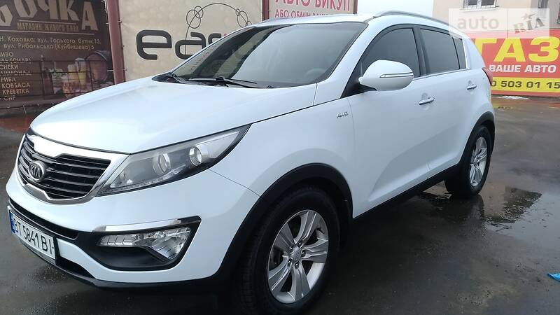 Позашляховик / Кросовер Kia Sportage 2012 в 