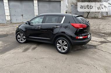 Позашляховик / Кросовер Kia Sportage 2014 в 