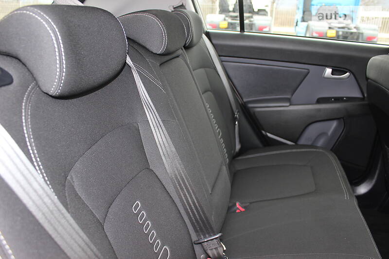 Хетчбек Kia Sportage 2014 в Хусті